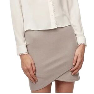 Aritzia Talula Skirt